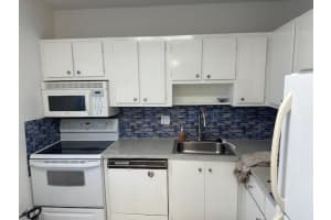 7305 Nw 5th Place 206, Margate