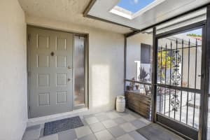 16807 Patio Village Lane, Weston