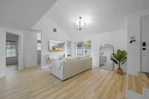 2157 Champions Way 2157, North Lauderdale