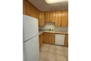 5515 Lakewood Circle 112, Margate