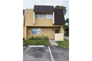 5668 Blueberry 17, Lauderhill