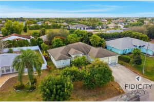 1322 Ne Van Loon Lane, Cape Coral