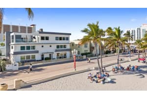 2201 N Surf Road, Hollywood