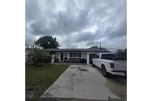 6828 Nw 29th Court, Sunrise