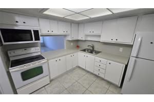 16800 Ne 15th Avenue 209, North Miami Beach