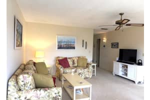73 Royal Oak Court 206, Vero Beach 73 Royal Oak Court 206, Vero Beach