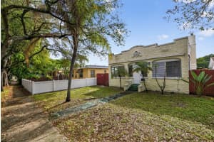 1934 Washington Street, Hollywood