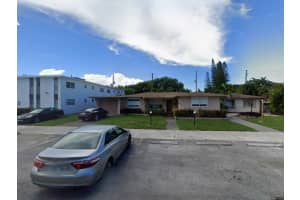 707 Ne 10th Street 3, Hallandale Beach