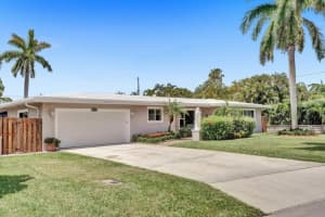 1011 Se 10th Court, Deerfield Beach