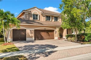 1551 Blue Jay Circle, Weston