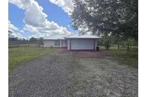 472 Avenida Del Sur, Clewiston