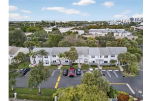 127 Sw 3rd Street 127, Pompano Beach