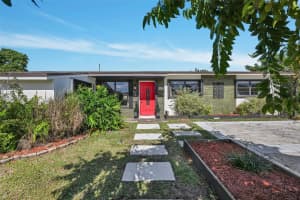 6881 Sw 2nd Street, Pembroke Pines