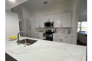 7138 Nw 49th Place, Lauderhill