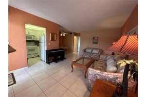 2050 Ne 39th Street 207, Lighthouse Point