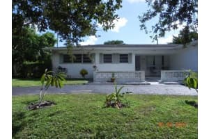 819 N Highland Drive, Hollywood