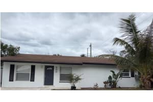 500 Nw 8th Court, Boynton Beach