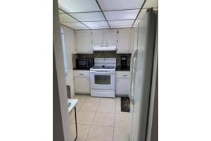 4899 Nw 26th Court 453, Lauderdale Lakes