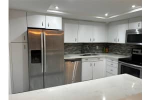 1333 E Hallandale Beach Boulevard, Hallandale Beach