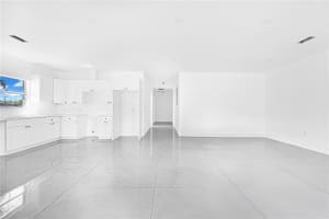 7990 Nw 8th Avenue, Miami