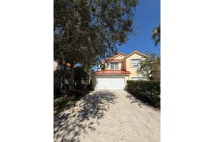 1161 Pinewood Lake Court 1161, Greenacres