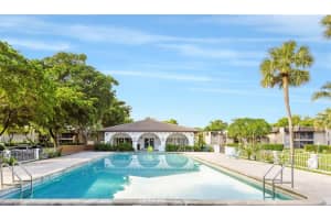 2700 Riverside Drive 302-b, Coral Springs