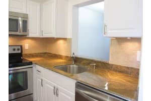 7840 Nw 50th Street 104, Lauderhill