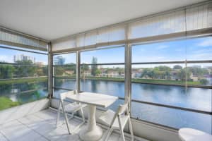 2880 Ne 203rd Street 36b, Aventura