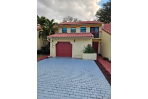9530 Alcazar Lane 9530, Davie