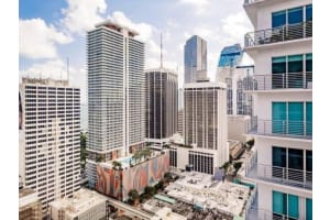 227 Ne 2 Nd 2801, Miami