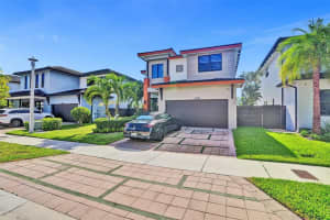 15501 Nw 88th Avenue 15501, Miami Lakes