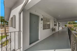 7401 Pines Boulevard 201, Pembroke Pines