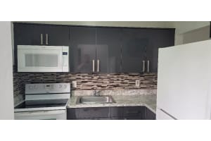 18253 Nw 23rd Avenue 4, Miami Gardens