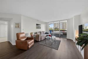 3530 Mystic Pointe Drive 512, Aventura