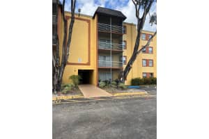 2910 Nw 56 110, Lauderhill