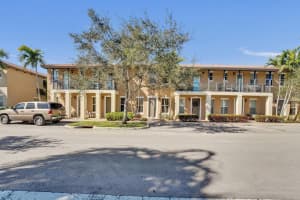 1226 Sw 147th Terrace 1226, Pembroke Pines