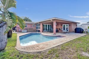 7671 Nw 15th Court, Pembroke Pines