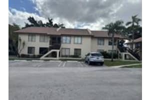 2526 Riverside Drive 112, Coral Springs
