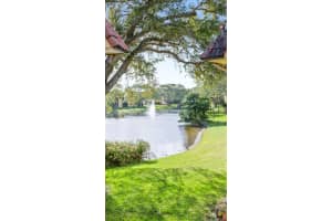 830 Sw 9th Street Circle 204, Boca Raton