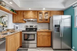 110 Royal Park Drive 4c, Oakland Park