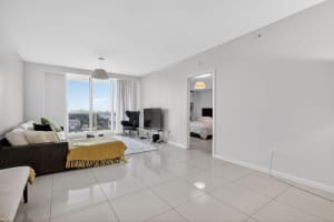9595 Collins Avenue N-8f, Surfside