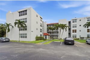 9451 Evergreen Place 203, Davie