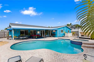 2935 Nw 11th Terrace, Wilton Manors