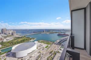 398 Ne 5th Street 4404, Miami