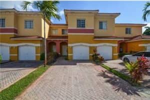 2958 Nw 35th Avenue, Lauderdale Lakes