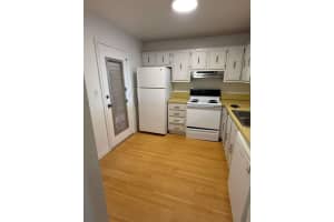 408 Nw 68th Avenue 306, Plantation