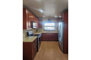 10433 Sunrise Lakes Boulevard 406, Sunrise