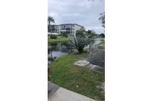 4851 Nw 26th Court 342, Lauderdale Lakes