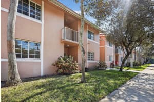 3261 Sabal Palm Manor 101, Davie