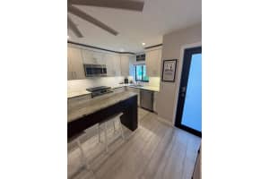 385 Se 17th Avenue 385, Deerfield Beach